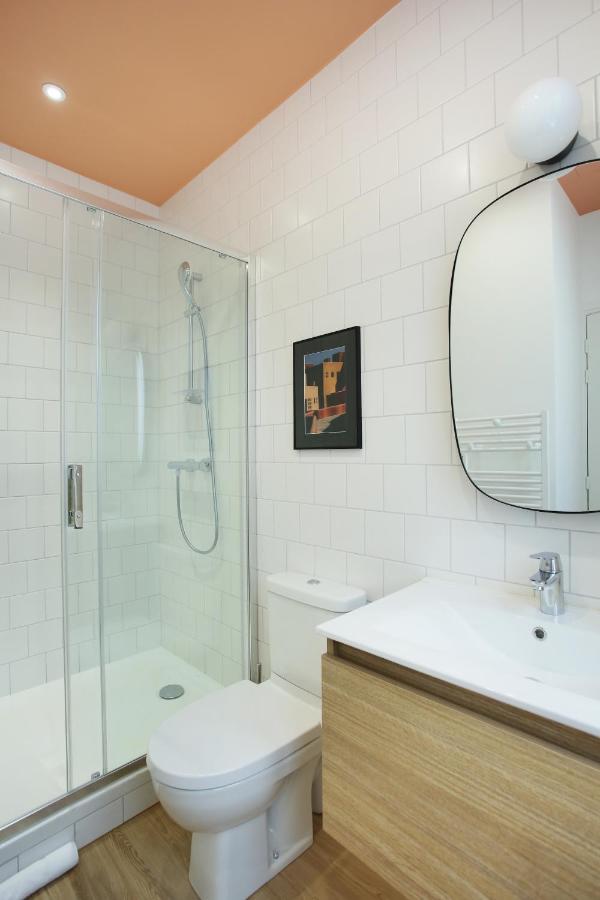 Rent A Room - Aparts Cadet Paris Exteriör bild