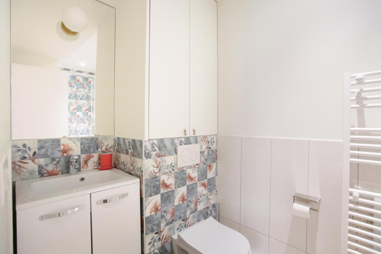 Rent A Room - Aparts Cadet Paris Exteriör bild